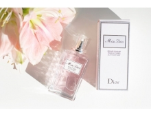 Christian Dior Miss Dior Brume Soyeuse pour le Corps